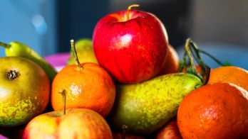 Don’t bend the rules: Supercars fans urged to leave fruit at home