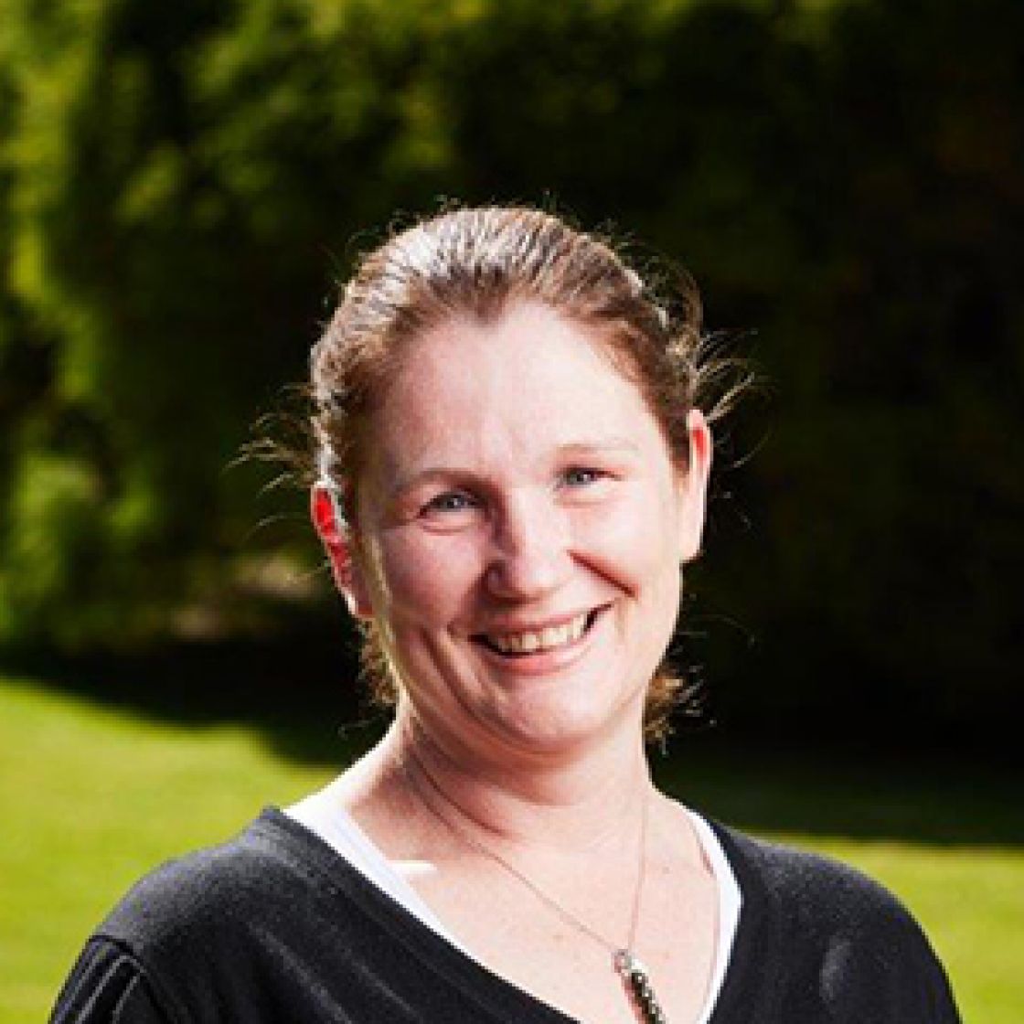 Dr Janine Croser