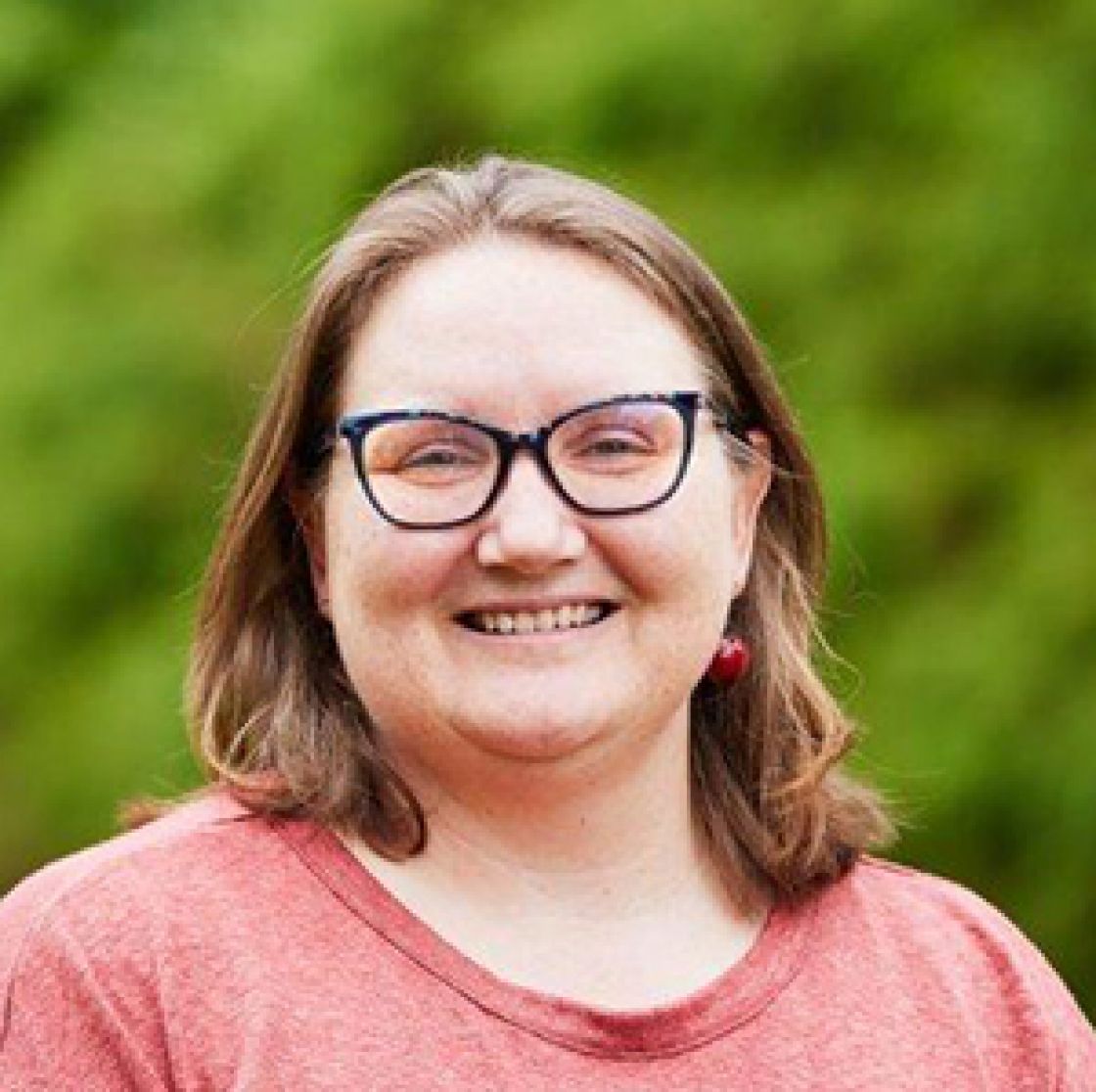 Dr Nicole Thompson
