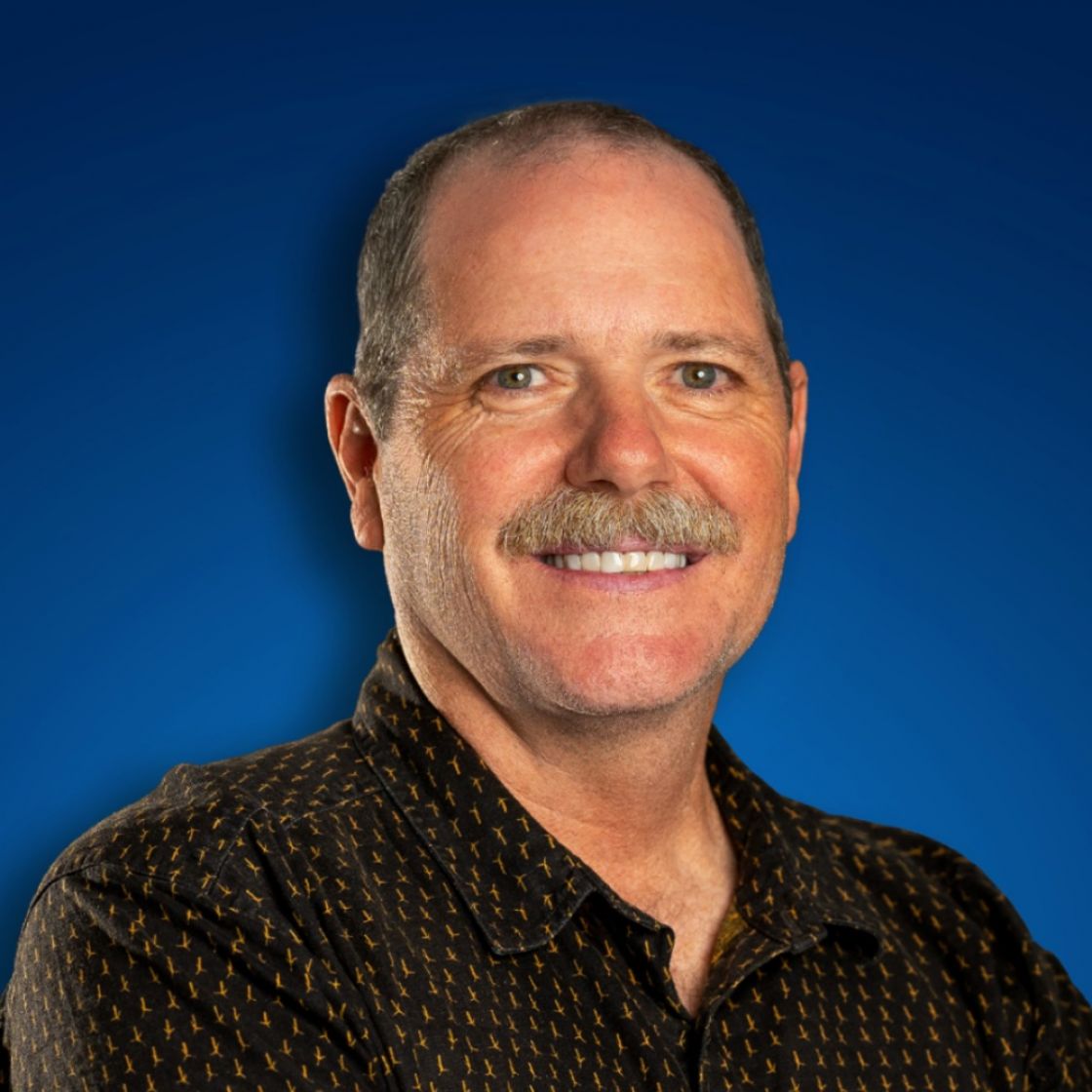 Associate Professor Craig Noell